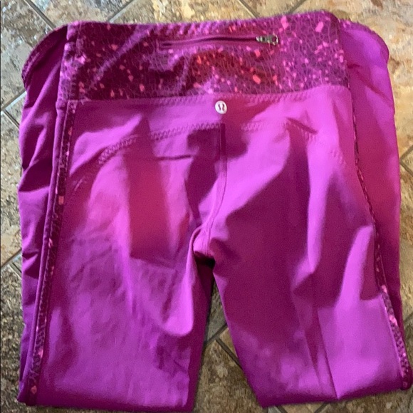 Lulu leggings, Headband, & racerback included - Picture 5 of 7
